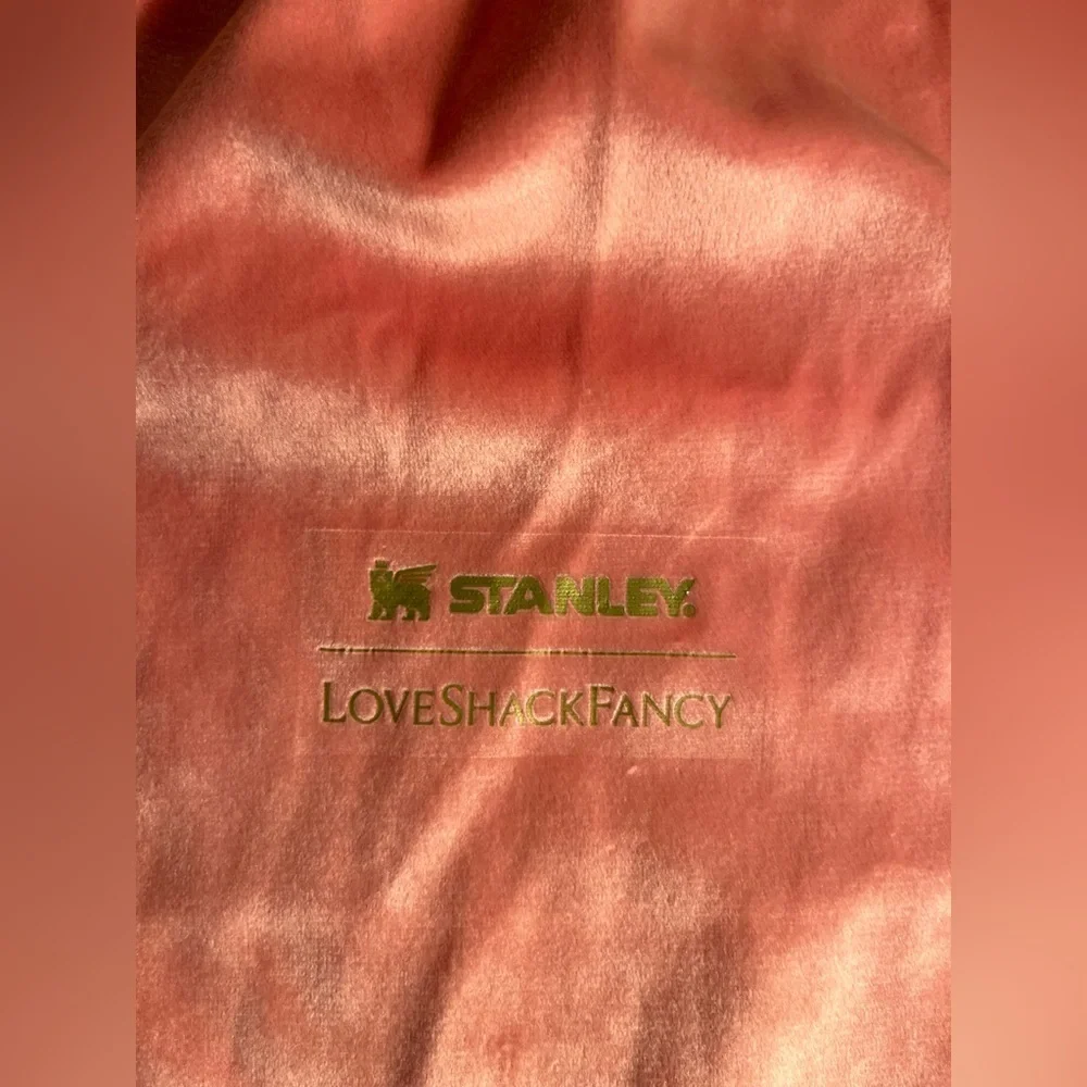 STANLEY 🎀 LOVESHACK FANCY 🎀 velvet dust bag for your Stanley cup !